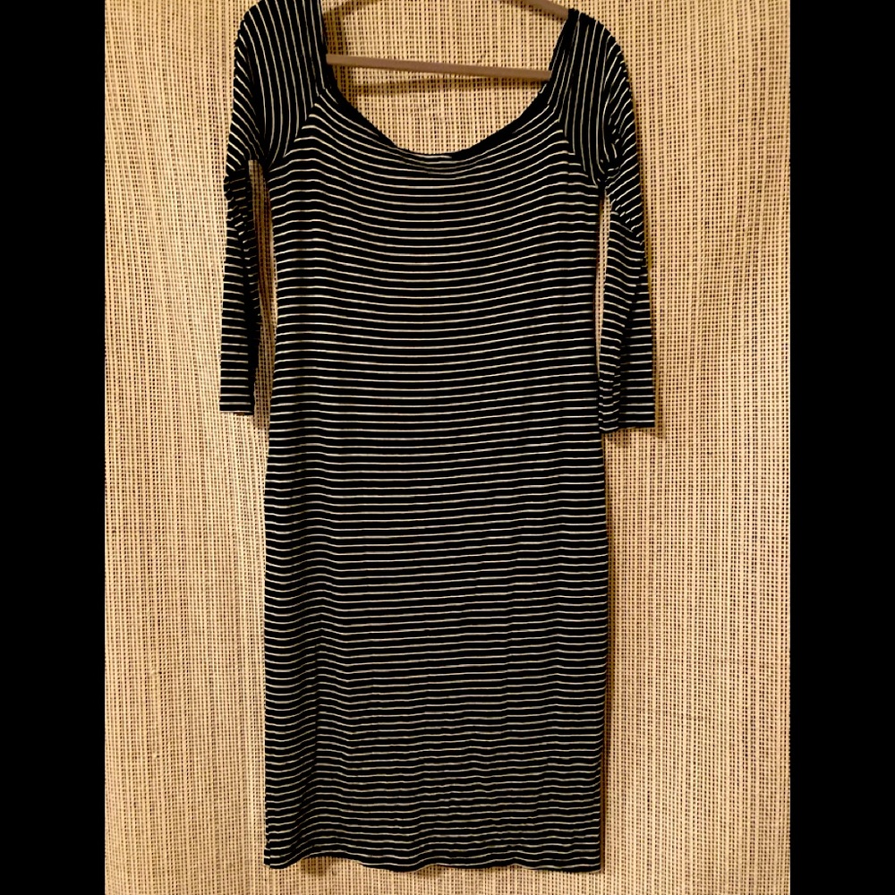Carly Jean Stretch Midi Black White Striped Dress Large